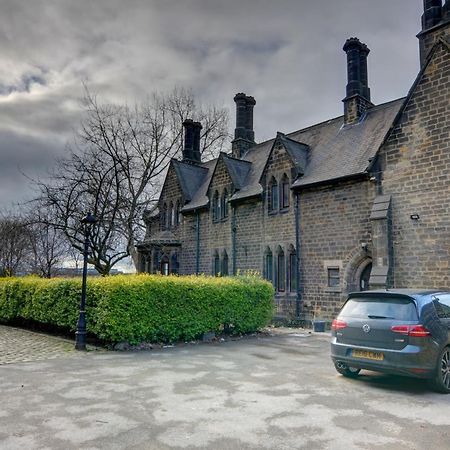 The Old Vicarage - Secure Parking, Fast Wifi, Garden Villa Лийдс Екстериор снимка
